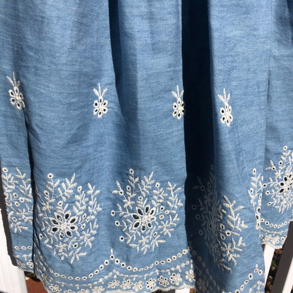 American Rag cue Light Wash dress - Picture 3 of 7